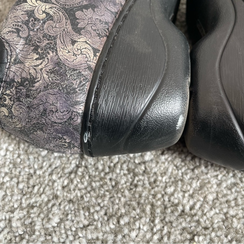 Nurse Mates Pillow Top Clogs Women’s Sz 8 Wide Kris Gray Metallic Paisley Shoes - Picture 8 of 15